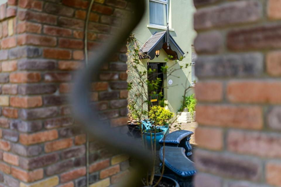 An Capall Dubh B&B Dingle Exterior photo
